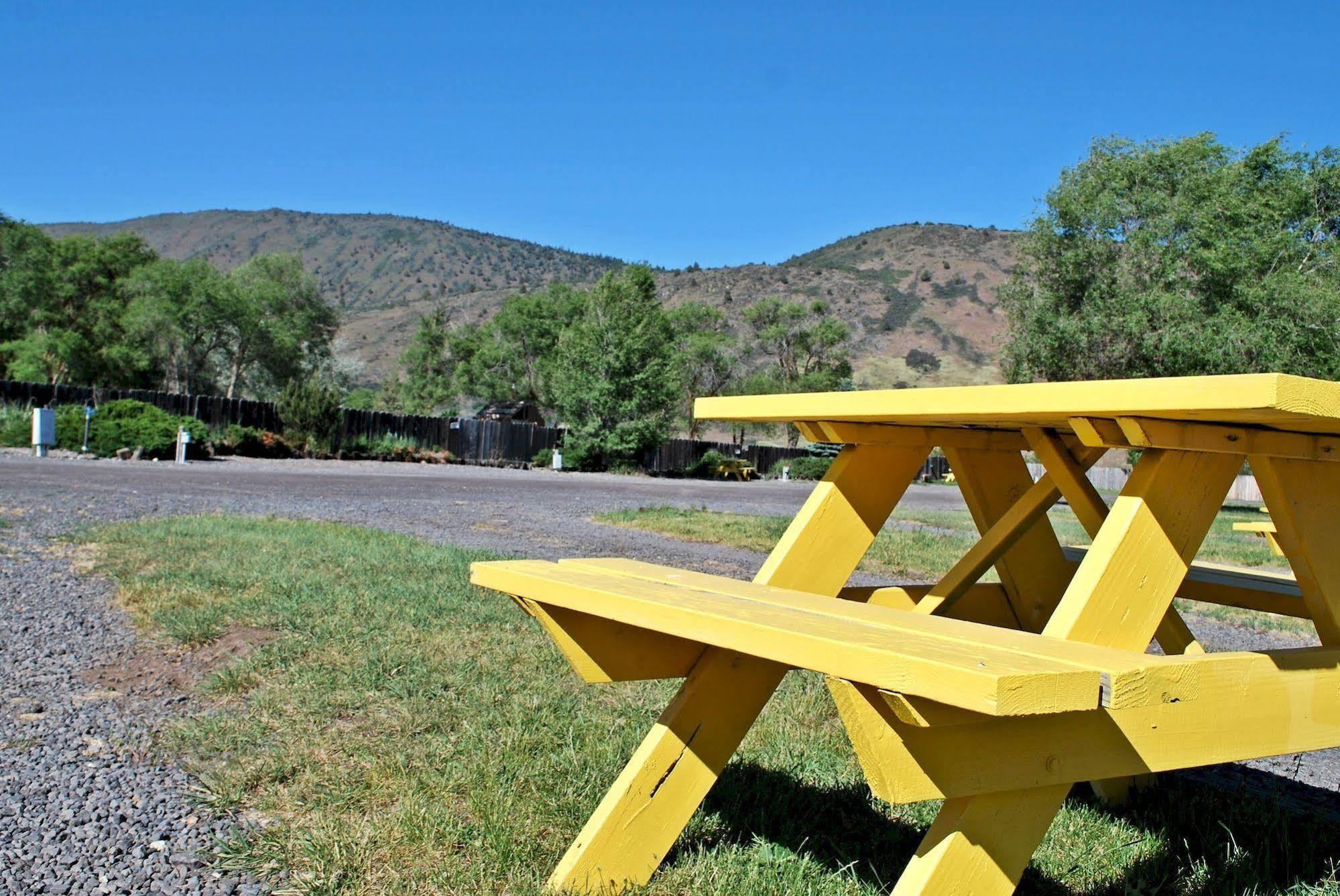 Oregon Motel 8&RV Park Klamath Falls Buitenkant foto