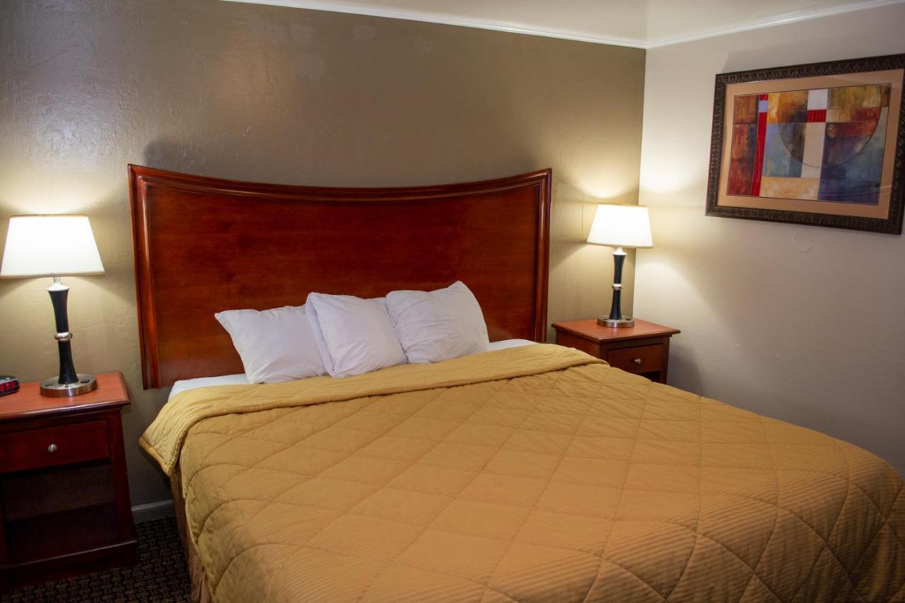 Oregon Motel 8&RV Park Klamath Falls Buitenkant foto