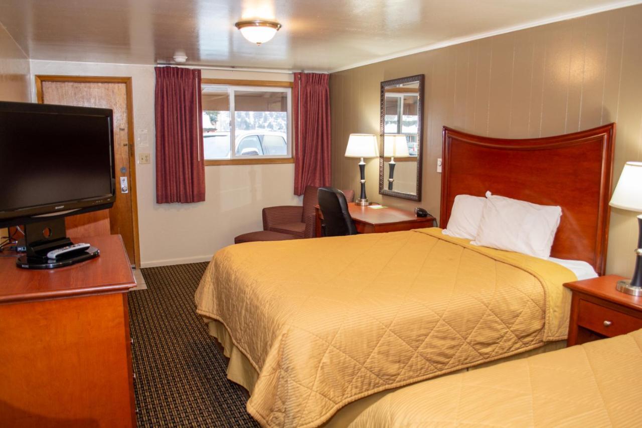 Oregon Motel 8&RV Park Klamath Falls Buitenkant foto