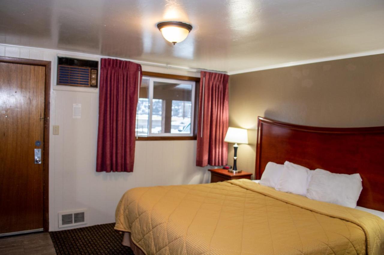Oregon Motel 8&RV Park Klamath Falls Buitenkant foto
